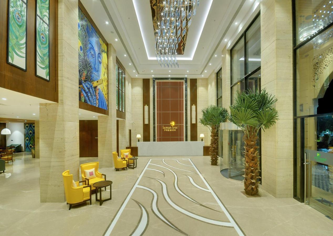 Отель Lemon Tree Premier, Dwarka Экстерьер фото