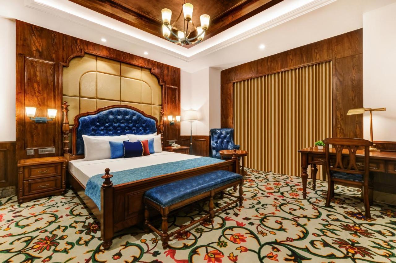 Отель Lemon Tree Premier, Dwarka Экстерьер фото