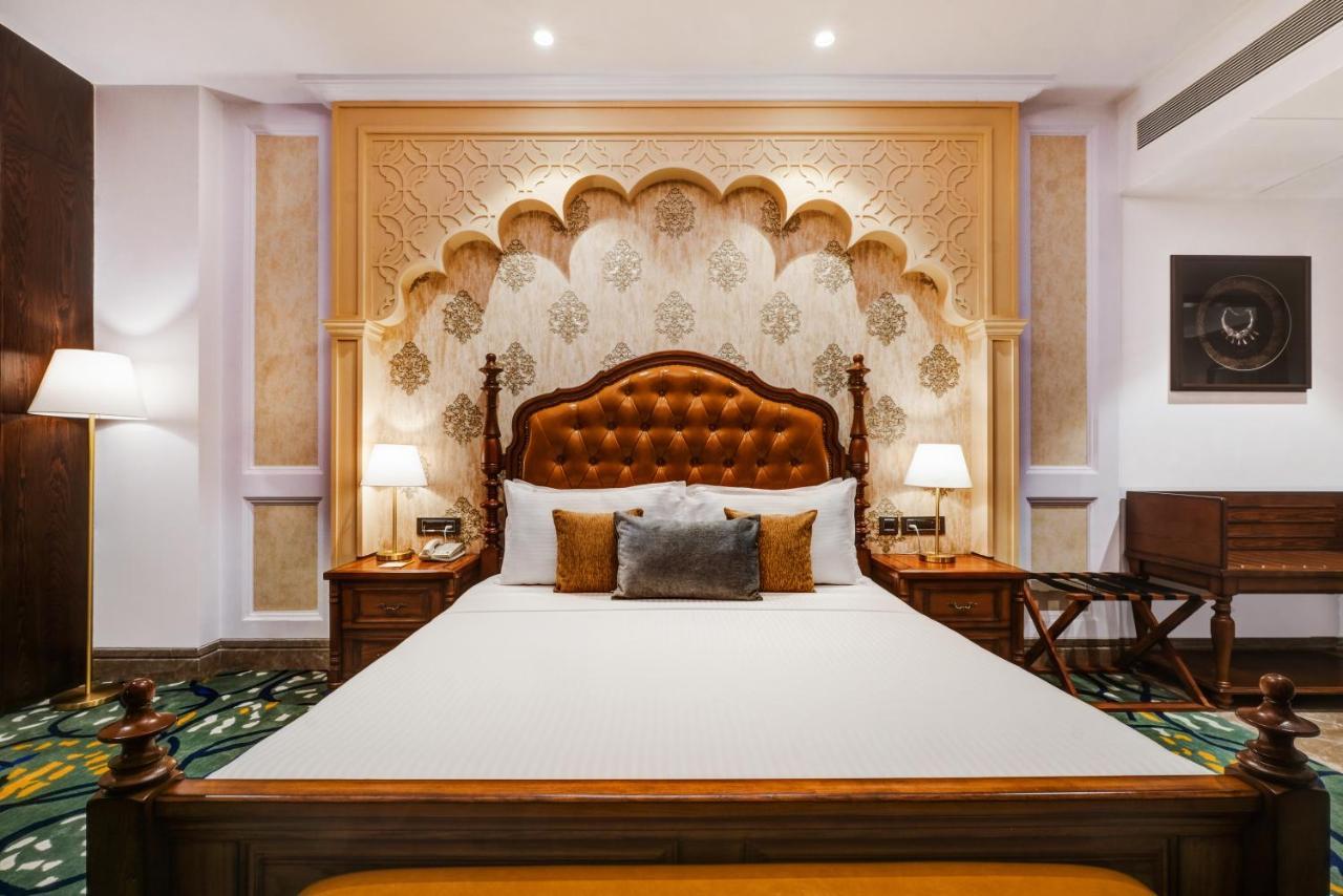 Отель Lemon Tree Premier, Dwarka Экстерьер фото